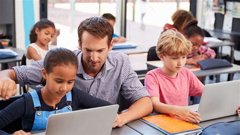 How Laptops In The Classroom Improve Student Learning Article Ritz