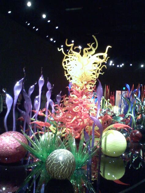 Blown Glass Artist Chihuly 2021 Prestastyle