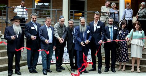 Pioneering Chabad At Upenn Celebrates Building Opening An Expansive