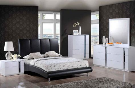 Hollywood loft frost white queen bed set. Exotic Quality Contemporary Master Bedroom Designs Oklahoma Oklahoma GF-JODY-8272