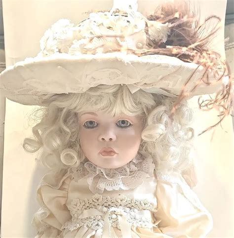 Artist Carrie Sue Dolls 1 Full Body Porcelain Doll Collectible