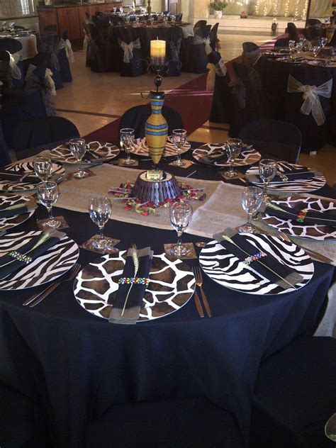 Thanks for sharing this, laura and susan!!!! My African Sky table setting | Beautiful thanksgiving ...