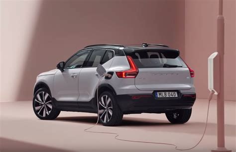 Volvo Launches First All Electric Suv Xc40 Recharge Ev News Topic