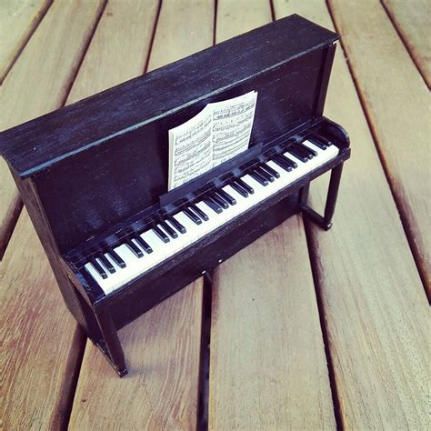 Miniature Piano Miniature Dollhouse Handmade Playhouse Polymerclay Piano Keyboard Music
