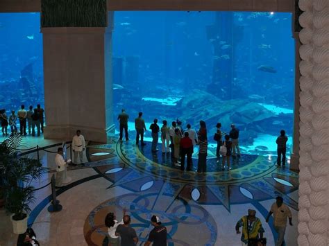 The Aquarium In The Lobby Of The Atlantis Hotel In Dubai Veryexpensive