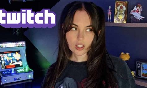 Twitch Bans Streamer Heyimbee Mod From Telling Your Mother Jokes In