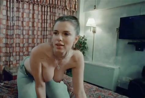 Nude Video Celebs Julia Fox Nude Pvt Chat 2020