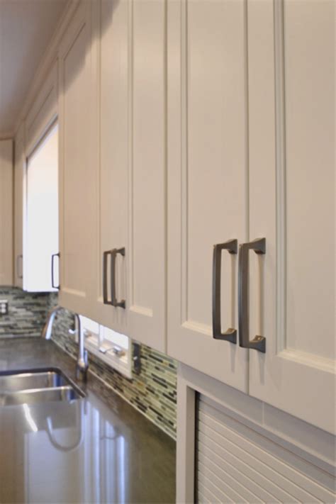Learn where to find kitchen cabinet plans and begin designing the kitchen of your dreams. Use Our Easy Kitchen Cabinet Planning Guide for Your Next ...