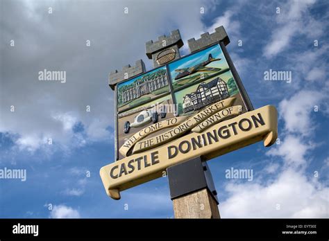 Castle Donington Village Sign Stock Photo Alamy