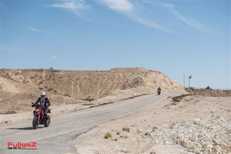 Келли райлли, люк эванс, ноэль кларк и др. דרך במבחן: כביש 10 - FullgaZ