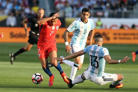chile debuta en la copa amÉrica centenario con derrota ante argentina