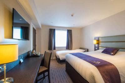 View a place in more detail by looking at its inside. Premier Inn London Kew Bridge, Brentford, including ...
