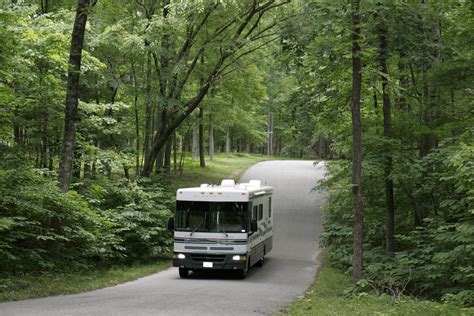 A Few Common Rv Mistakes Can Lead To Deadly Rollovers