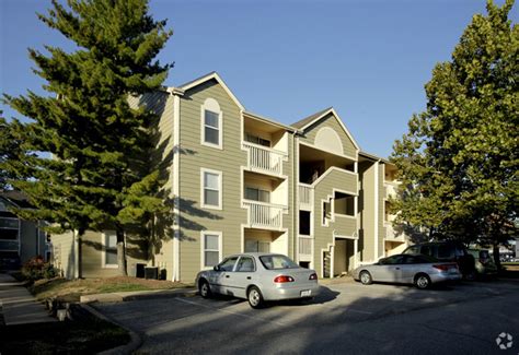 I was suppose to have a 4 bedroom but i they gave me a two bedroom so i need my refund that i been. Southpointe Apartments - St. Louis, MO | Apartments.com