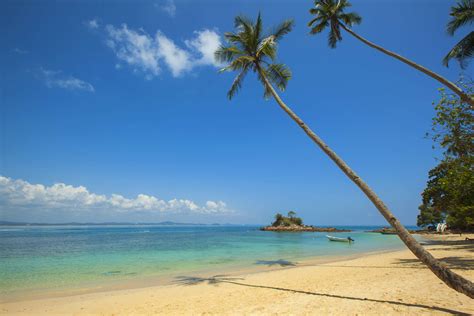 3840x2560 Beach Blue Sky Boat Island Palm Trees Sand Summer