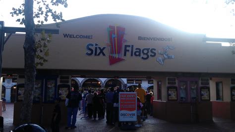 Six Flags San Antonio Six Flags Flag Discover