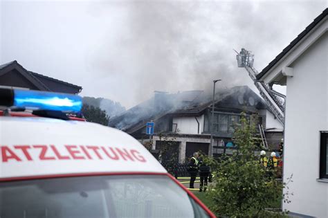 Auf verivox.de finden sie wohnung in lorch zum mieten. Mehrfamilienhaus in Lorch-Waldhausen brennt: Zwei Hunde in ...