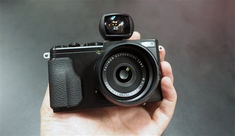 Fujifilms X70 Is The Palm Sized Retro Styled Camera Weve Been