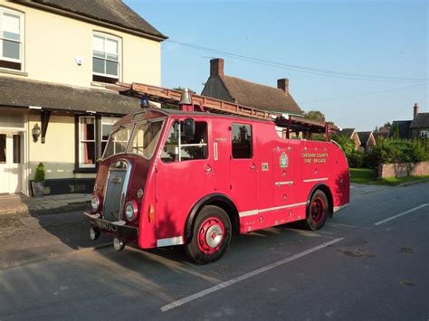 Vintage Fire Engine © Richard Croft Geograph Britain And Ireland