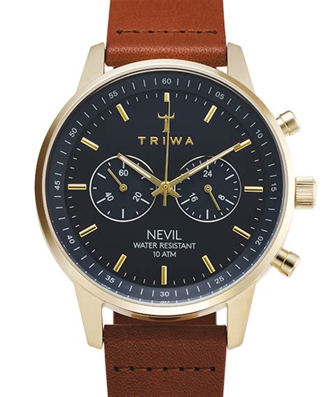 triwa（トリワ）の「triwa トリワ 日本限定 aquatic nevil brown classic nest122 cl010217（アナログ腕時計）」 wear