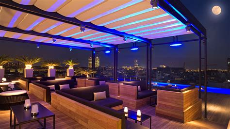 From the first moment i met shaz he has welcomed me to the exciting nightlife of barcelona with open arms. 5 best rooftop bars in Barcelona | Linguaschools Barcelona ...