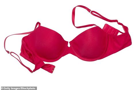Woman Nearly Died After Wire From Bra Sliced Her Stomach In Half And