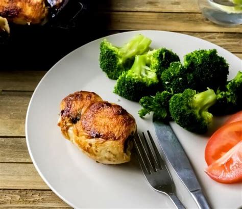 Quick chicken breast recipe that's good enough for company! Stuffed Chicken Recipe with Mushrooms Spinach and Pepper Jack