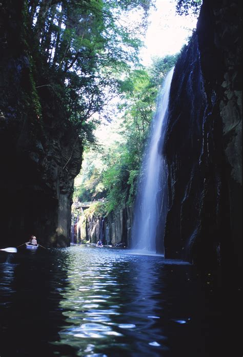 Takachiho Falls