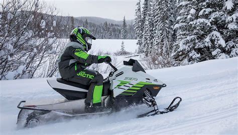 This pet igloo features a rounded hood to direct rain and snow, keeping kitties, strays & feral cats dry while outside. 2018 Arctic Cat Snowmobile Lineup Preview - Snowmobile.com