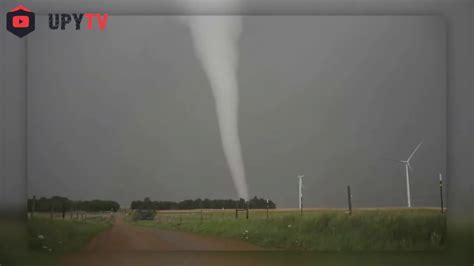 Some Of The Biggest And Craziest Tornado Ever Caught On Camera Youtube