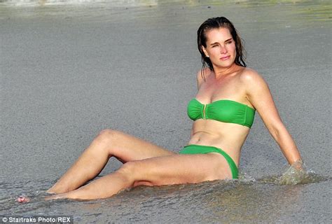 Brooke Shields Shows Off Her Sizzling Hot Body In An Itsy Bitsy Green