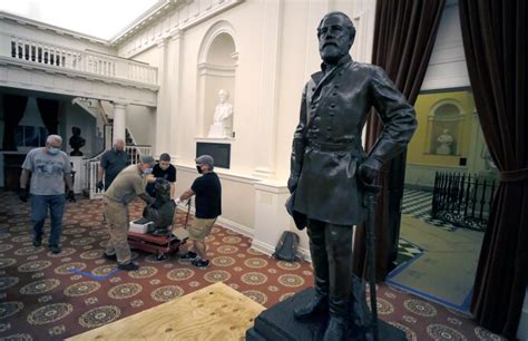 Robert E Lee Other Confederate Statues Removed From Virginia Capitol
