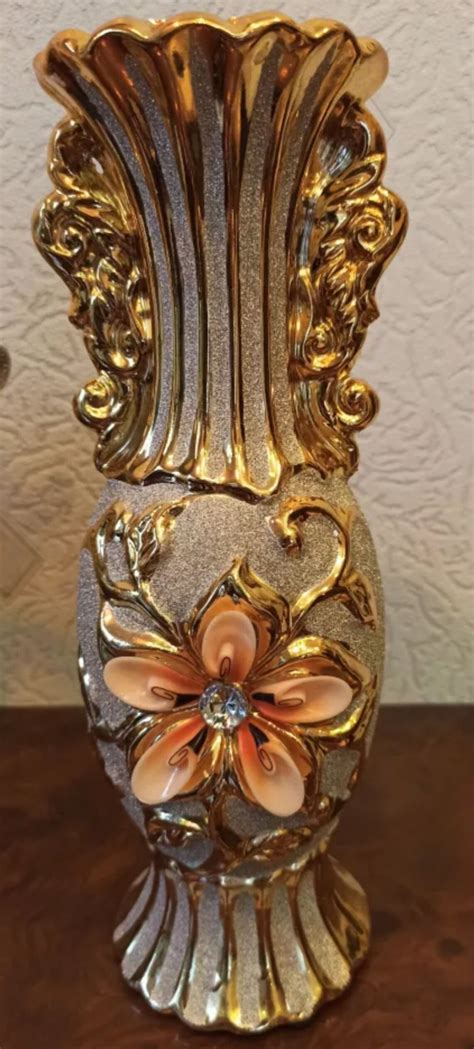 Vintage Flower Vase In Gold Plated Porcelain The Flower Vase Etsy