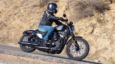 Read what they have to say and what. 2017 Harley-Davidson Sportster Iron 883 Review | Basics ...