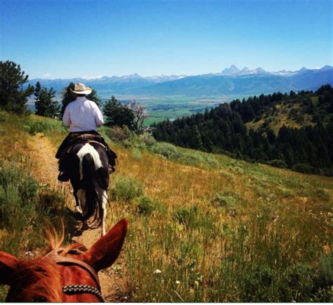 6 Spectacular Horseback Riding Tours In Idaho You Have To Experience