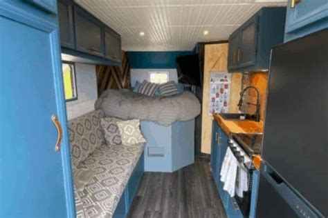 10 Jaw Dropping Box Truck Camper Conversions For Build Inspiration