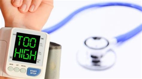 Seseorang dapat dikatakan memiliki tekanan darah tinggi atau hipertensi jika tekanan darahnya berada pada nilai 130/80 mmhg atau lebih. nuga.co Turunkan Tekanan Darah Tinggi Tanpa Obat