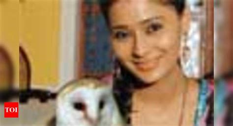 Sara Khan S Lucky White Owl Times Of India