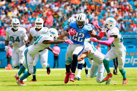Pundit Predictions Tennessee Titans At Miami Dolphins