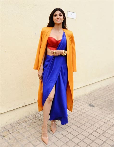 Shilpa Shetty Turns Desy Girl In Electric Blue Saree With Plunging Blouse At Nikamma Trailer