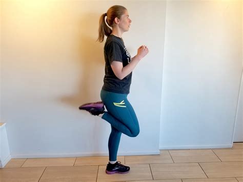 5 Dynamic Stretches To Do Before You Run And Why Warming Up Is So