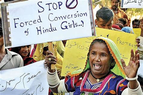 pakistan minorities un चार्टर का पालन नहीं कर रहा पाकिस्तान iwf ने