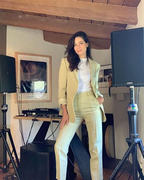 Michelle Monaghan On Twitter In 2020 Fashion Michelle Monaghan Red