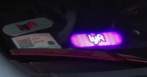 California Judge Rules Uber Lyft Drivers Are Employees Cbs Sacramento