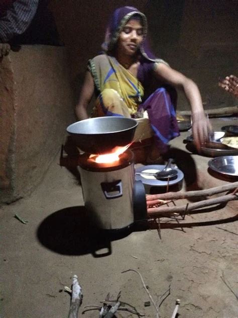chhattisgarh smokeless chulhas help bijapur villagers save their forests