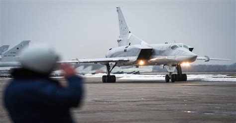 Video These 2 Russian Tu 22m3 Backfire Bombers Are Armed To The Teeth