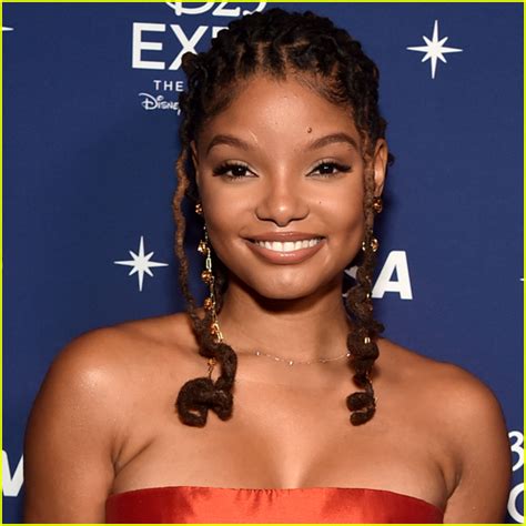 Halle Bailey Addresses ‘the Little Mermaid Casting Notmyariel Beyonces Advice Hair Tests