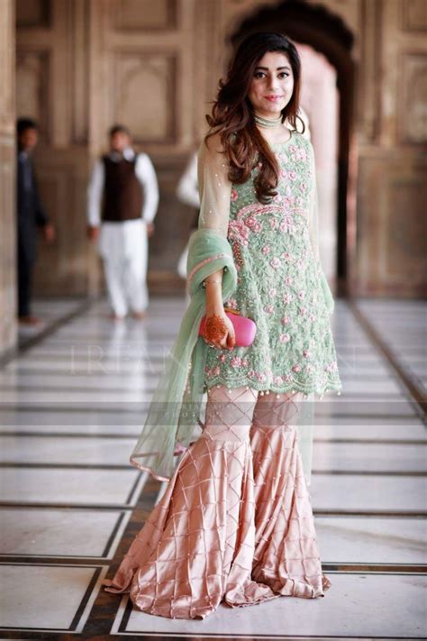 Browse these beautiful fancy dresses weddings to get the perfect attire for girls. Pakistani sharara | Pakistani bridal dresses, Pakistani ...