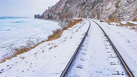 Why Winter Is The Best Time To Travel On The Trans Siberian Railway