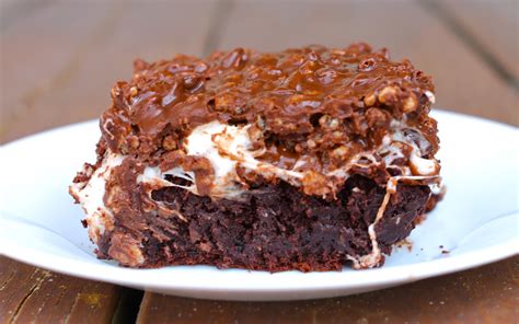This will take about 20 minutes. Yammie's Noshery: Marshmallow Krispie Brownies